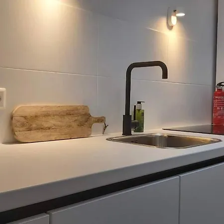 Boutique Hotel No18 Apartments Bed & Breakfast